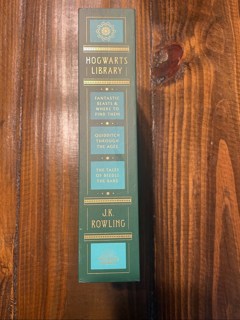 Hogwarts Library Box Set - Green - Picture 4 of 6